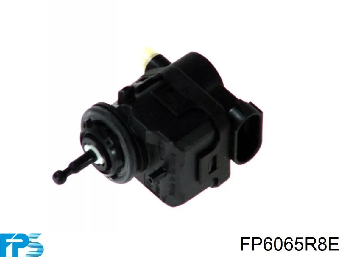 Правая блок фара Renault (RVI) 2600000QAB цена, от 57.26 USD