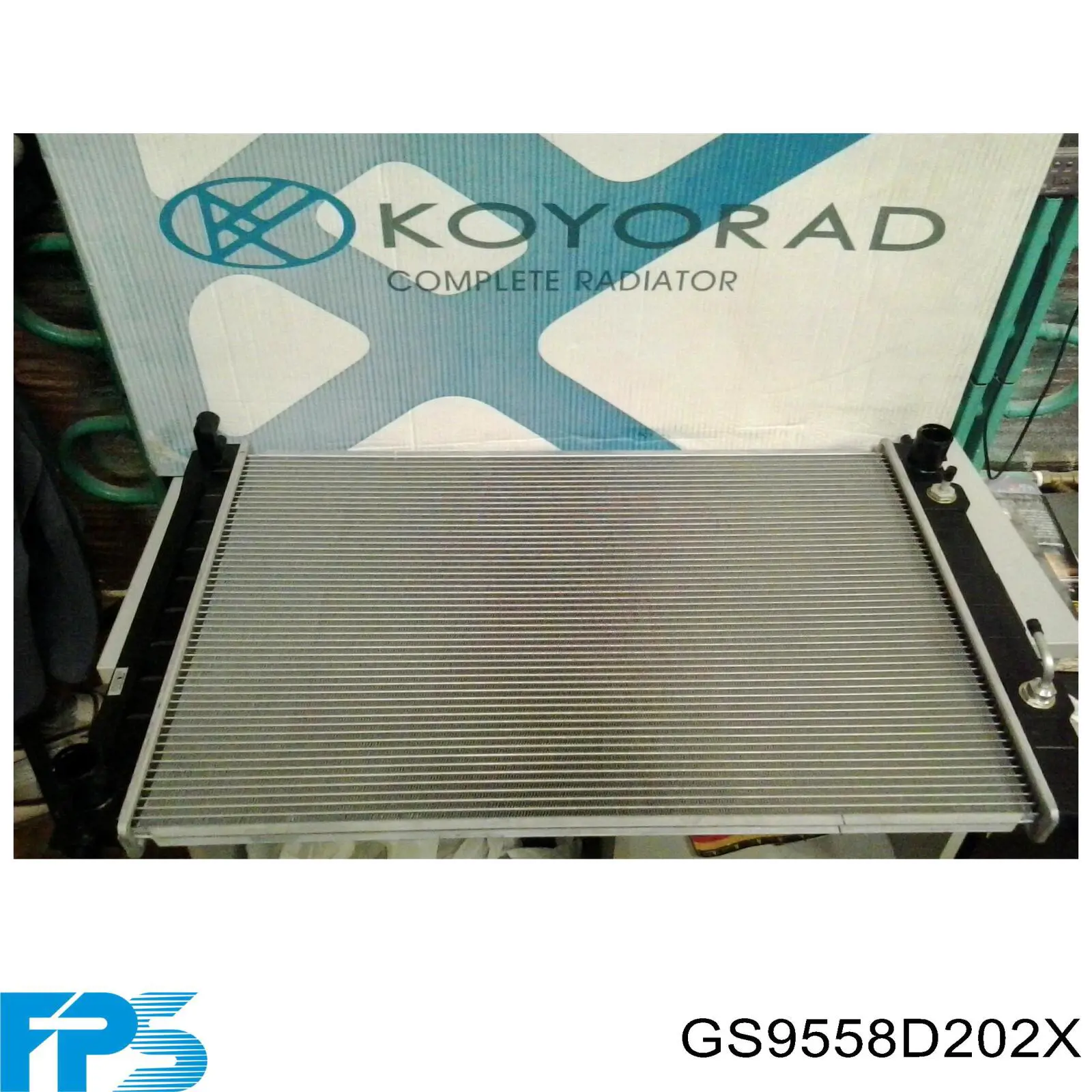 Стекло двери багажной распашной правой XYG GS9558D202 цена, от 41.13 USD