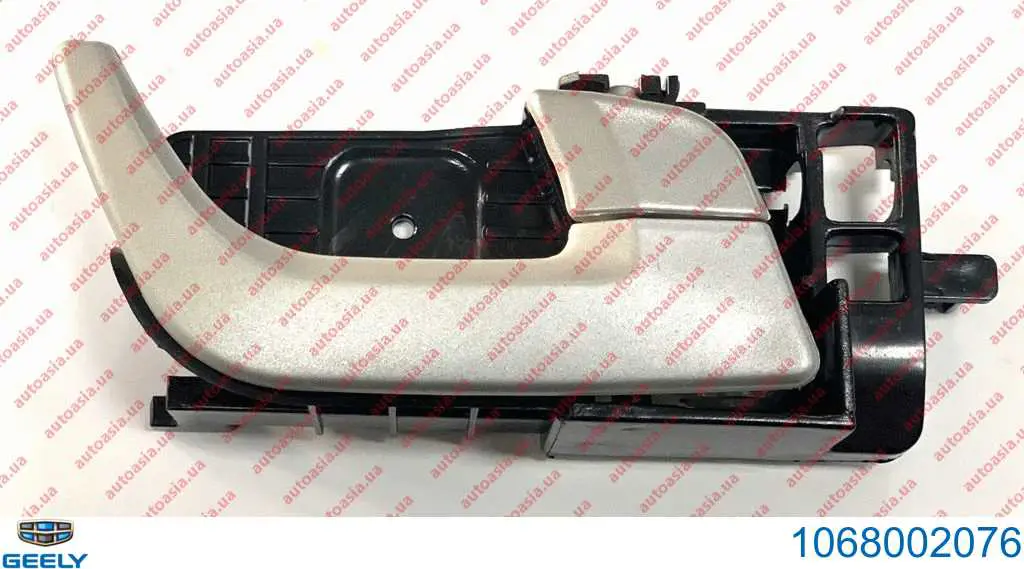 Ручка двери передней наружная правая 1068002076 Geely