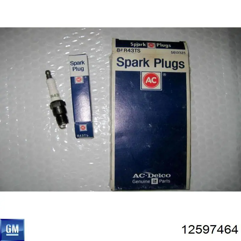 Свечи зажигания 12597464 General Motors