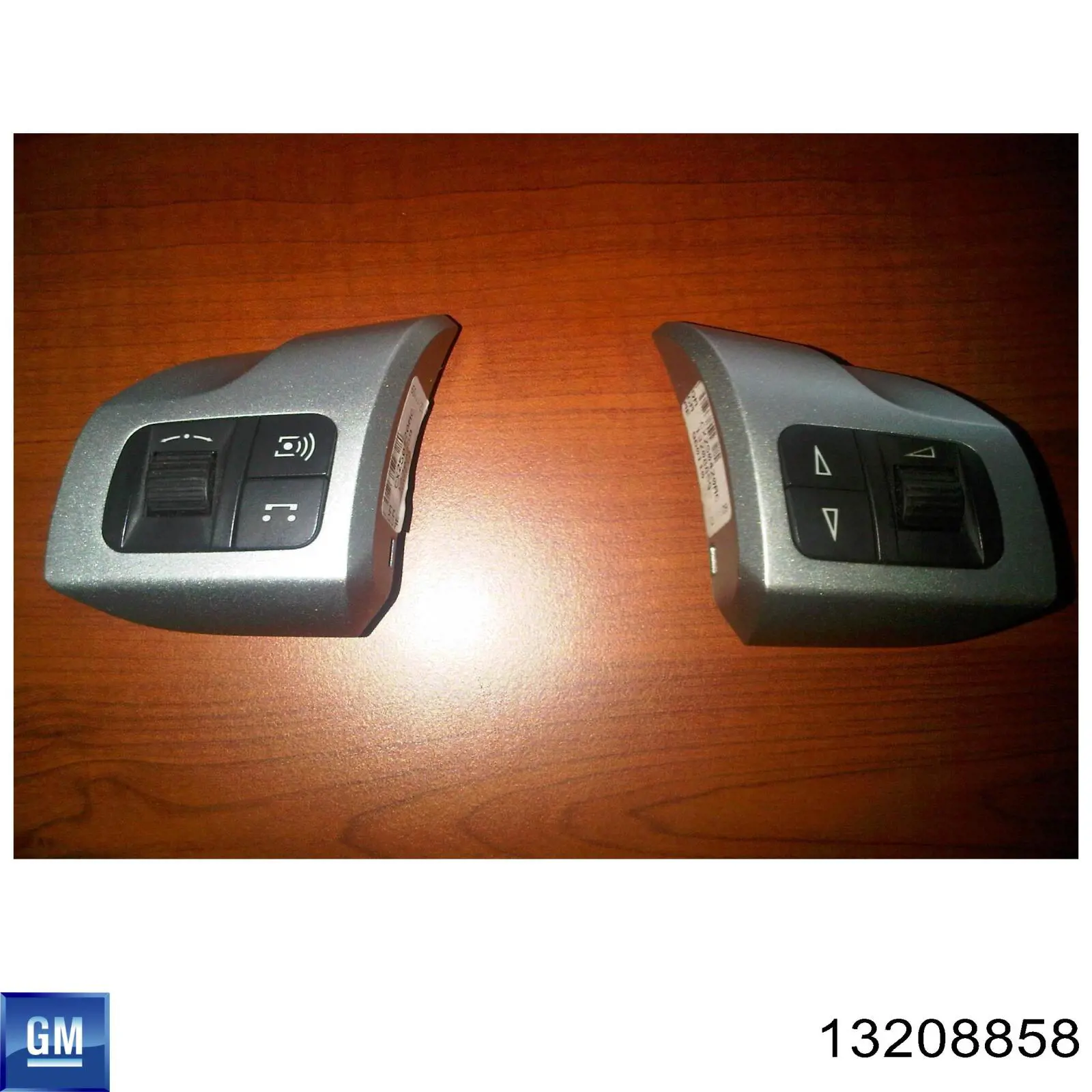 Блок кнопочных переключателей рулевого колеса General Motors 13208858 цена, от 25.68 USD