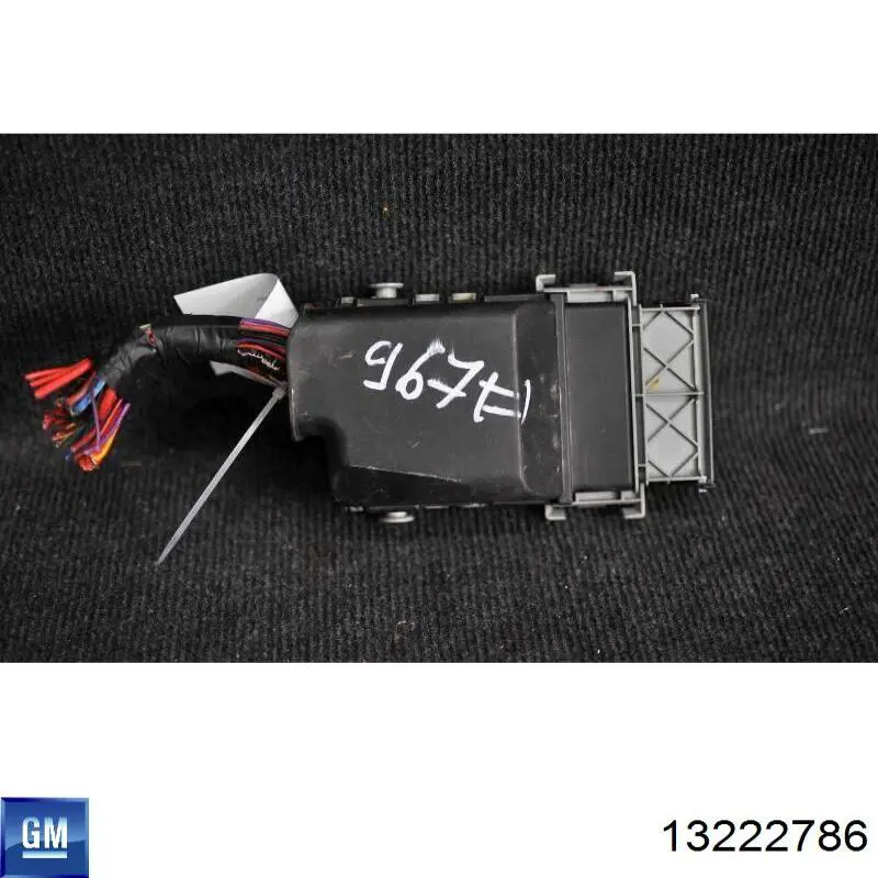 13222786 General Motors Монтажный блок предохранителей