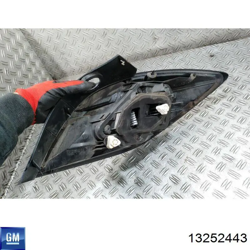 Задняя левая фара Polcar 5509871E цена, от 52.68 USD