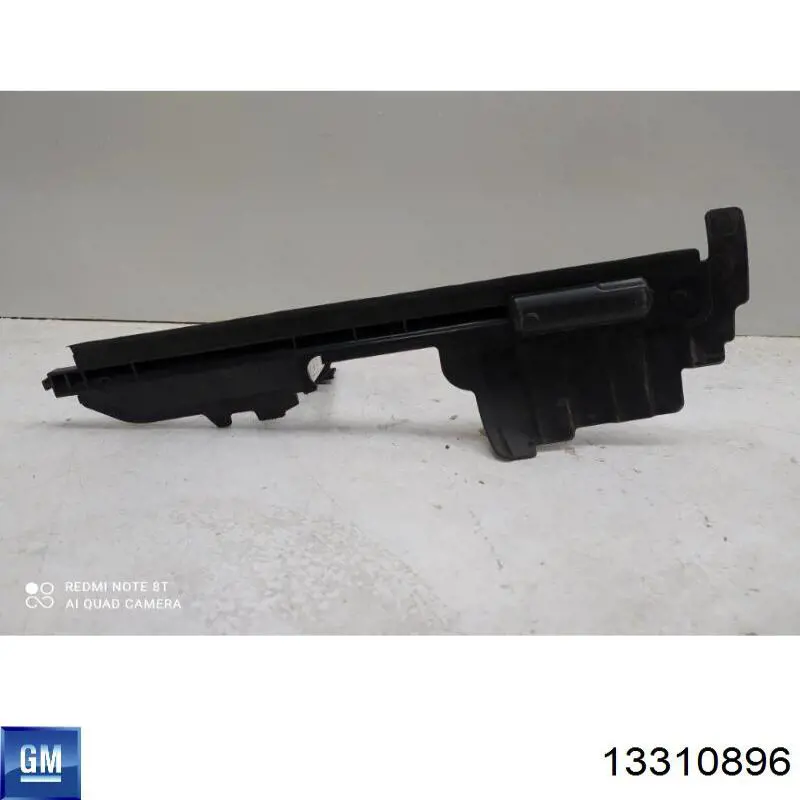 Купить 13310896 General Motors Левый дефлектор радиатора
