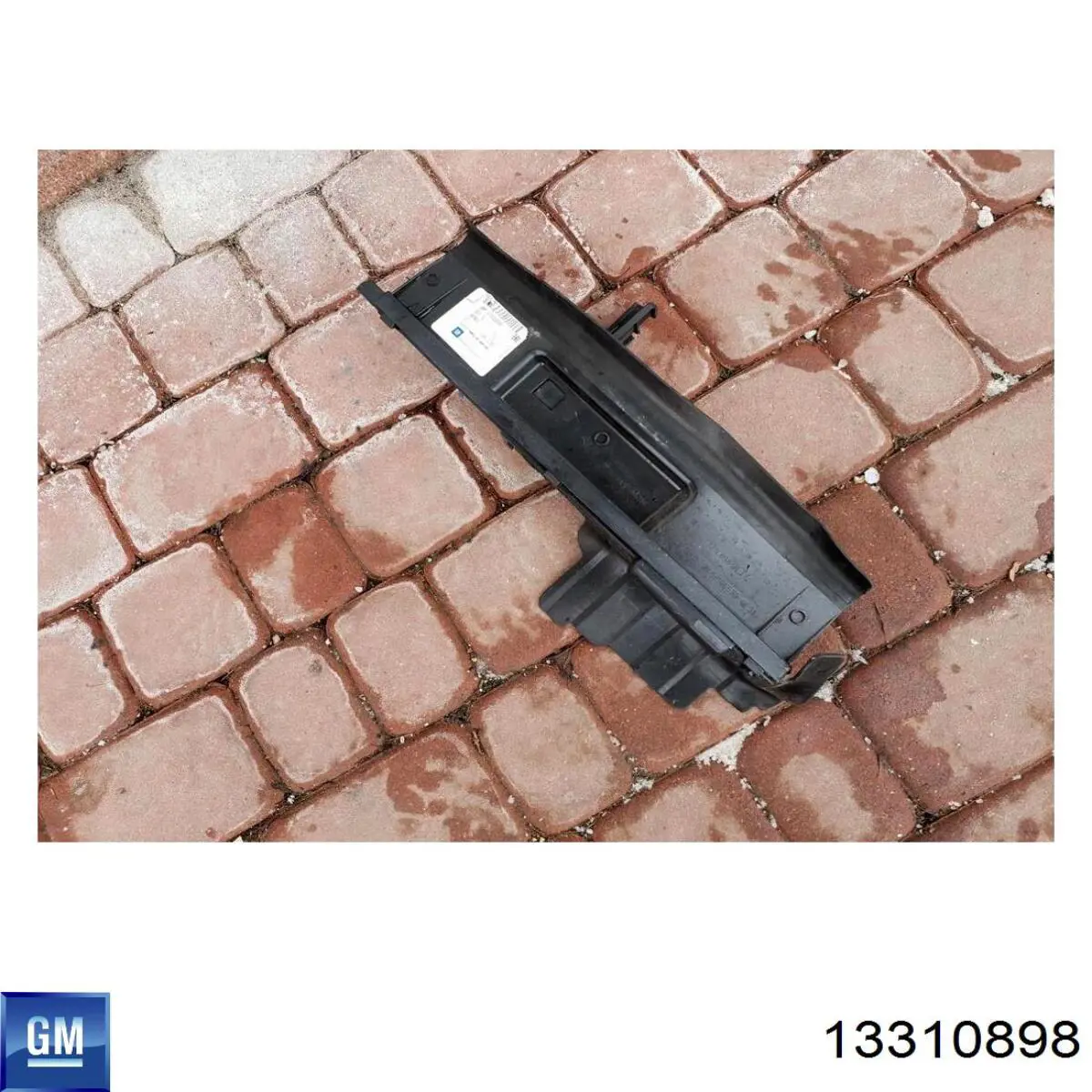 Купить 13310898 Opel Левый дефлектор радиатора
