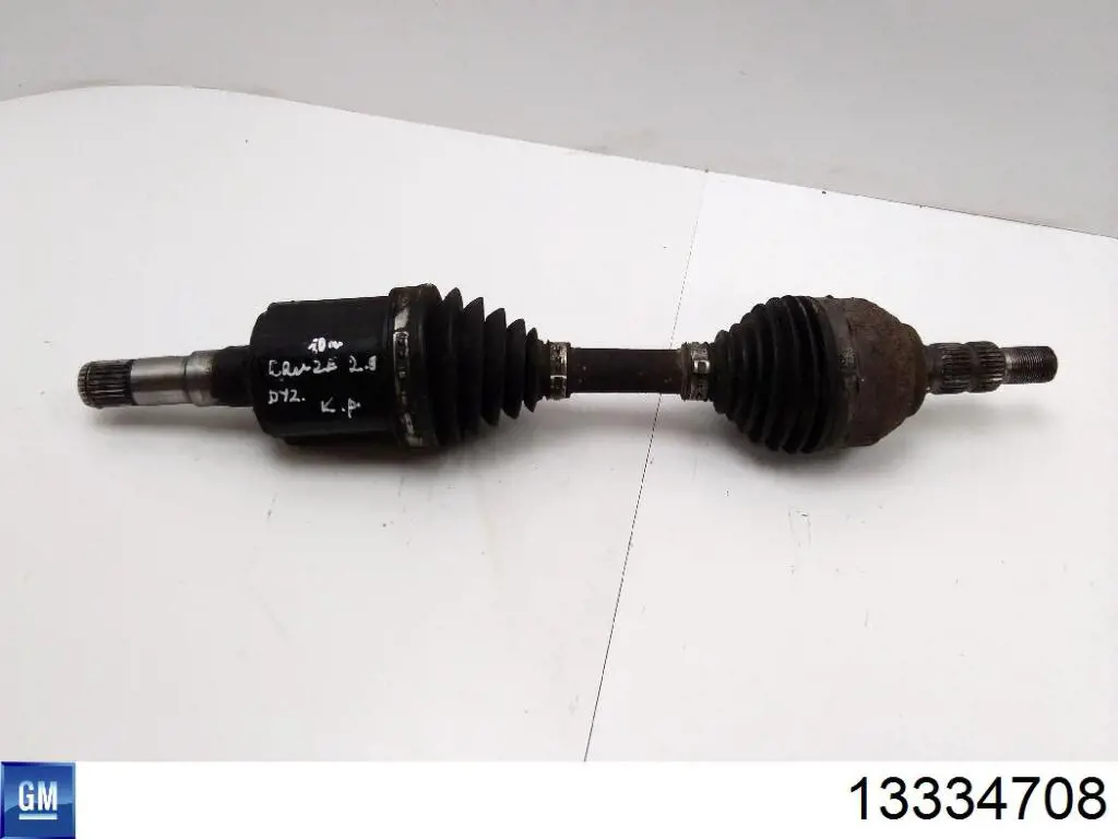 Левая полуось 13334708 General Motors