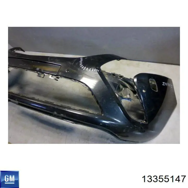  Передний бампер Opel Zafira 