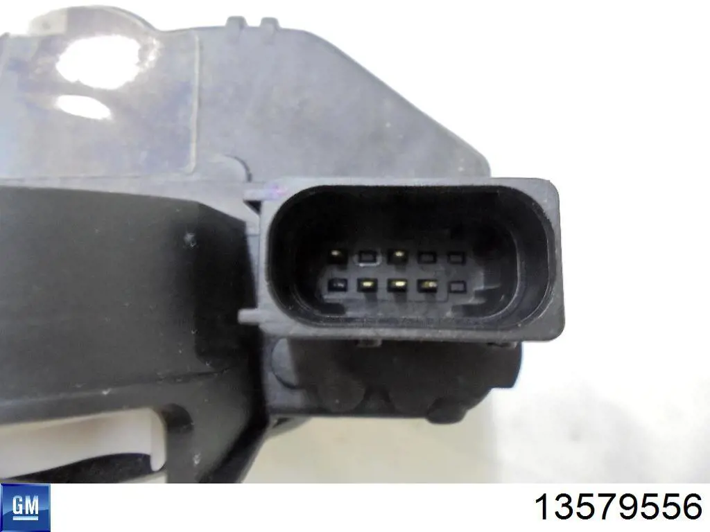Замок задней двери, правой Opel 133740 цена, от 22.46 USD