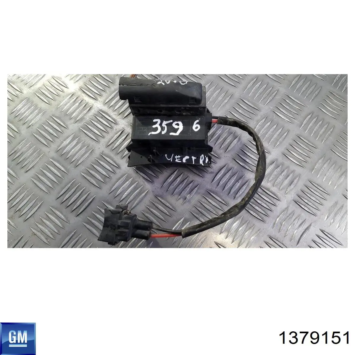 Регулятор оборотов вентилятора, блок управления Opel 1379151 цена, от 29.84 USD