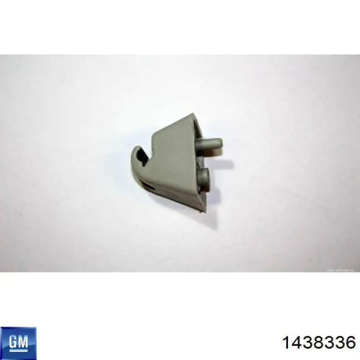 Фиксатор солнцезащитного козырька C60395 Romix