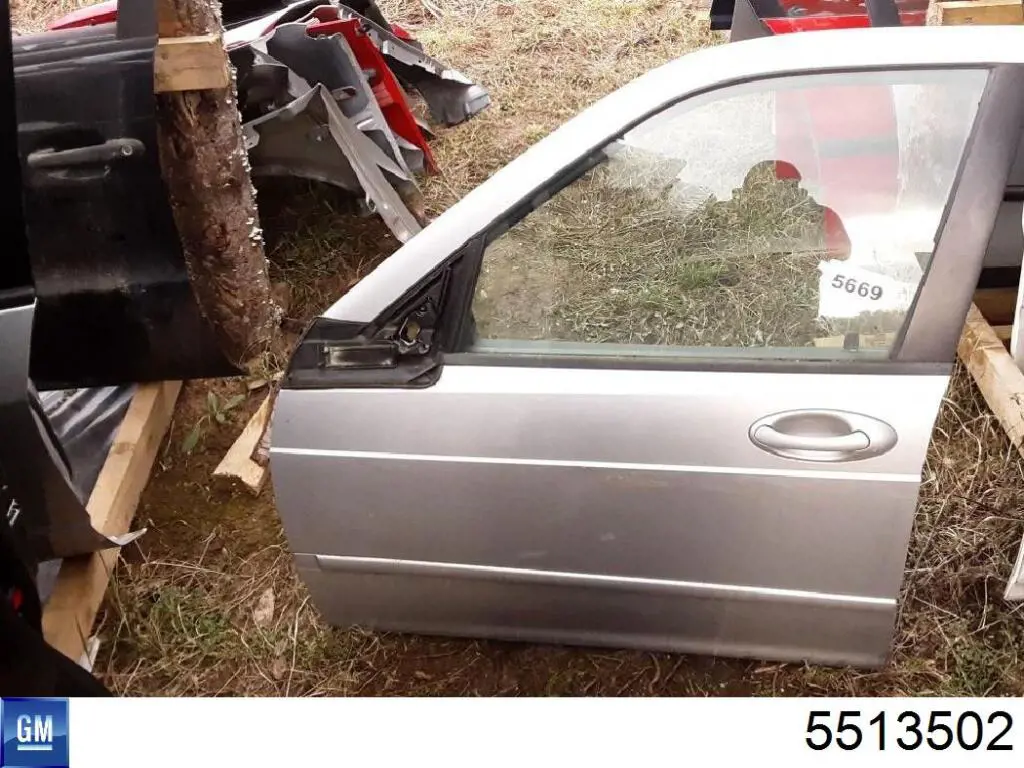 Водительская дверь на Saab 9-5  YS3E