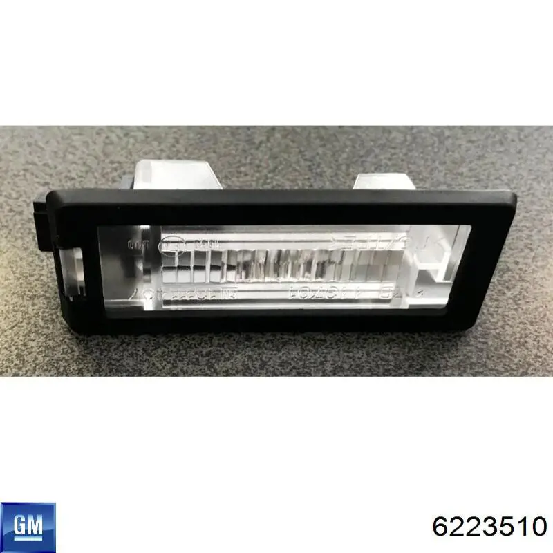 Купить 6223510 General Motors Фонарь подсветки номерного знака