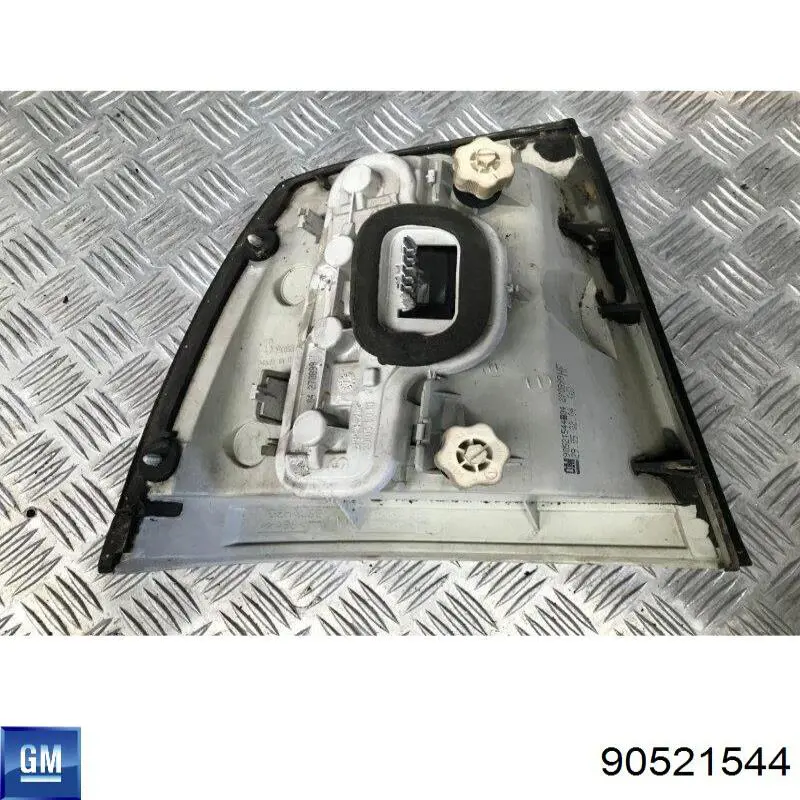 Купить 90521544 General Motors Задняя правая фара