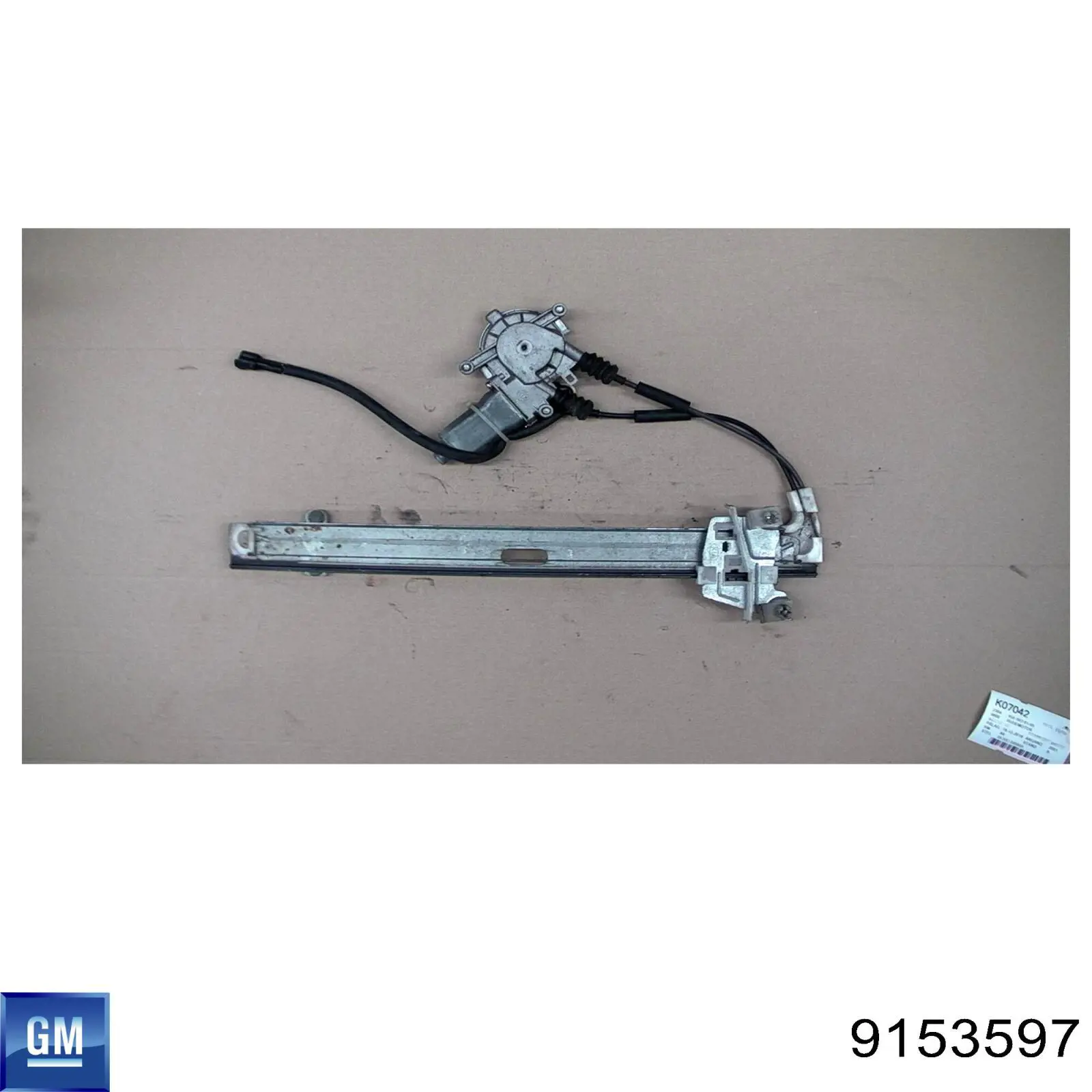Купить 09153597 Opel Мотор стеклоподъемника двери передней левой