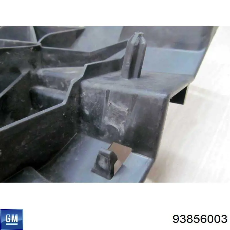 Купить 93856003 Renault (RVI) Кронштейн бампера переднего центральный