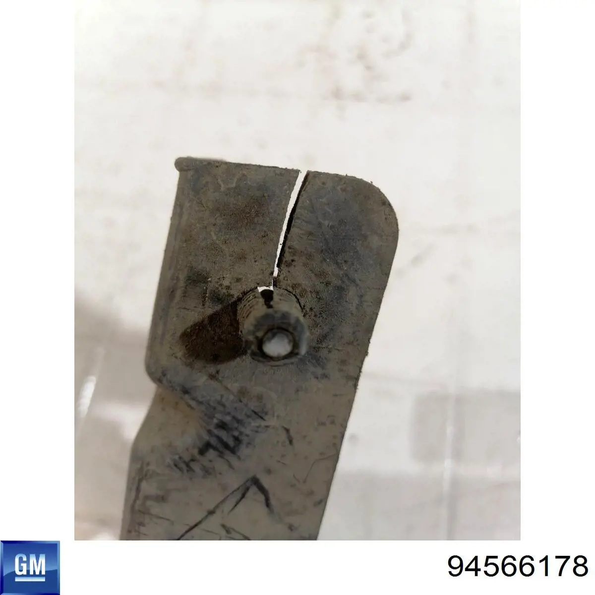 Купить 94566178 General Motors Защита двигателя левая