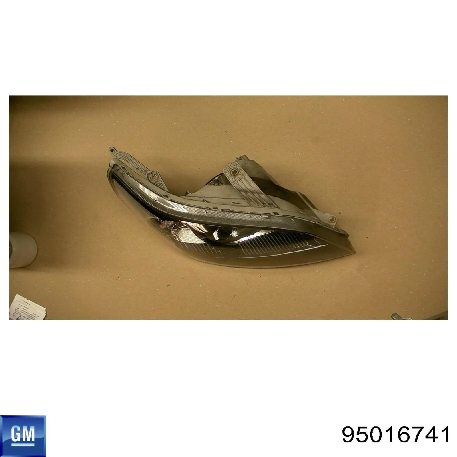 Купить 0160107R2C Tempest Фара основная правая