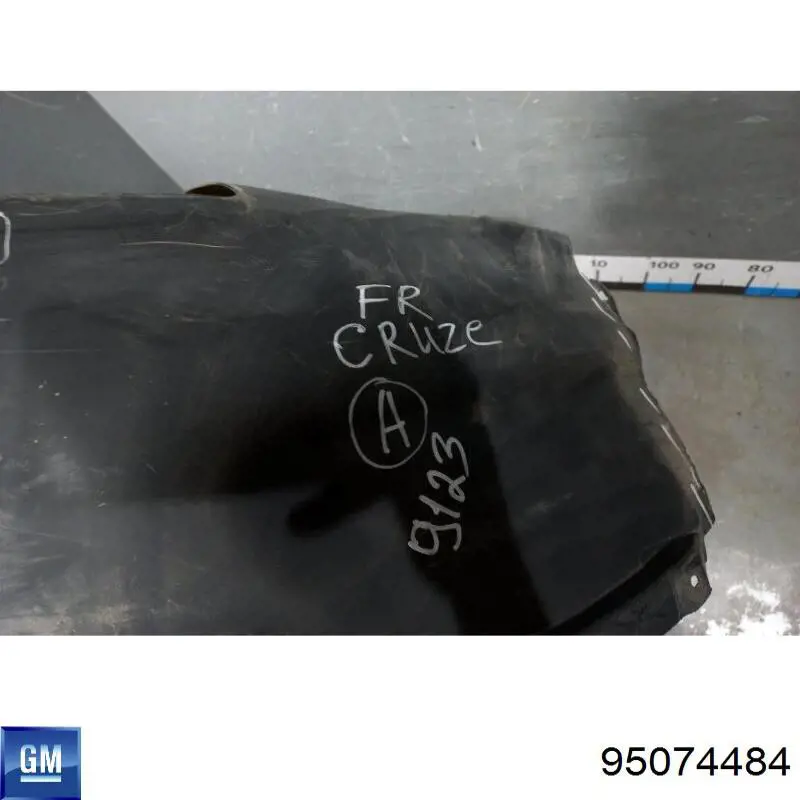 Правый подкрылок переднего крыла General Motors 95074484 цена, от 215.67 USD