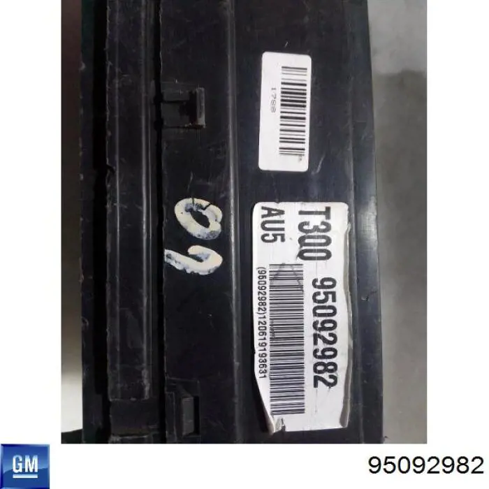 95092982 General Motors Монтажный блок предохранителей