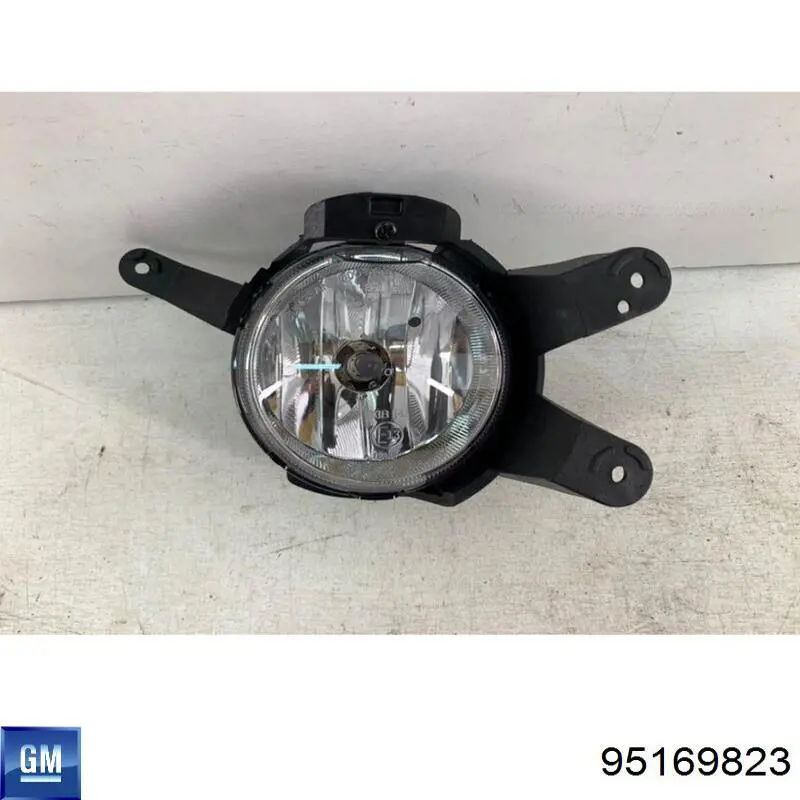 Купить 95989995 General Motors Туманка правая