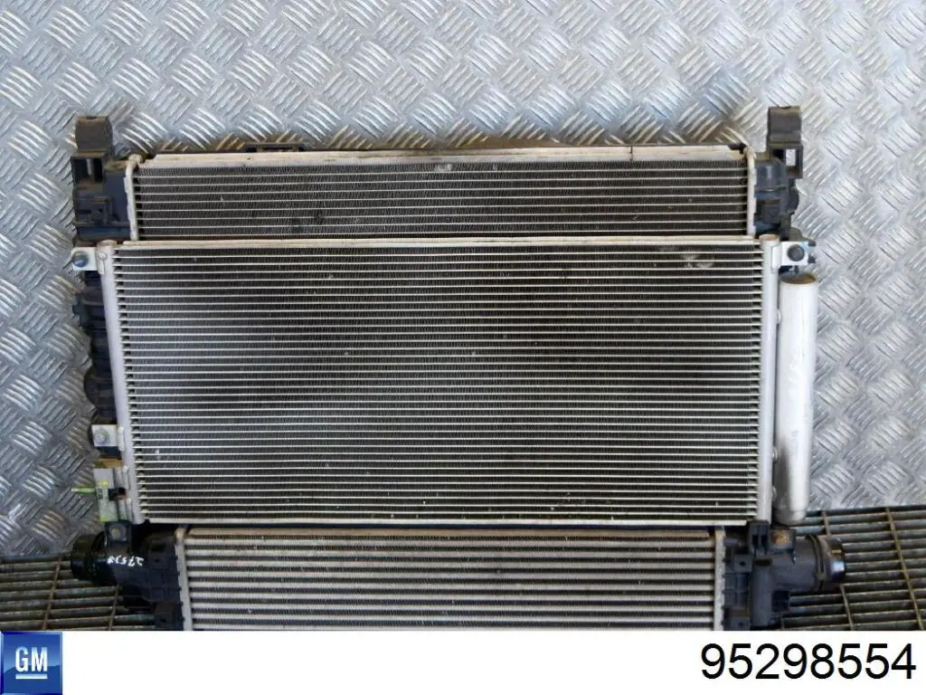 95298554 Peugeot/Citroen radiador de esfriamento de motor