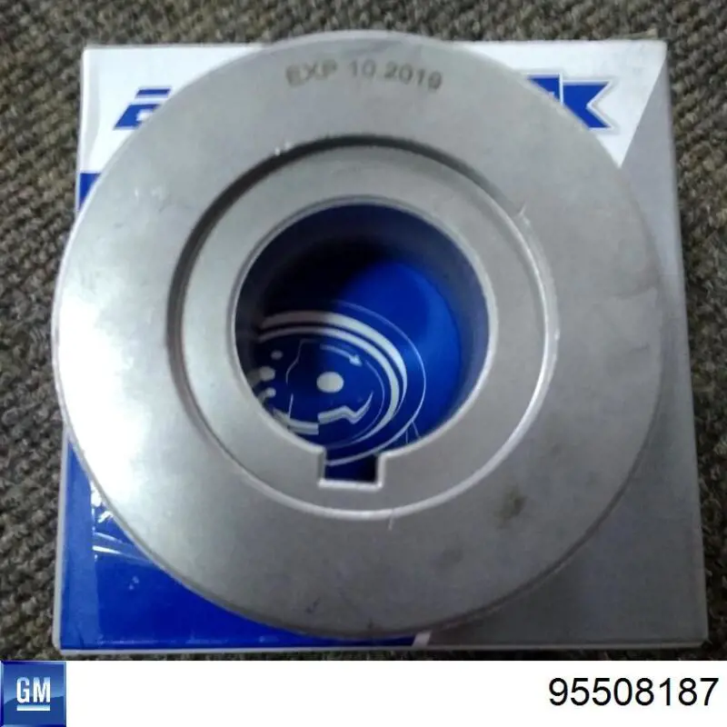 400148957R Renault (RVI) Цапфа - поворотный кулак передний, правый