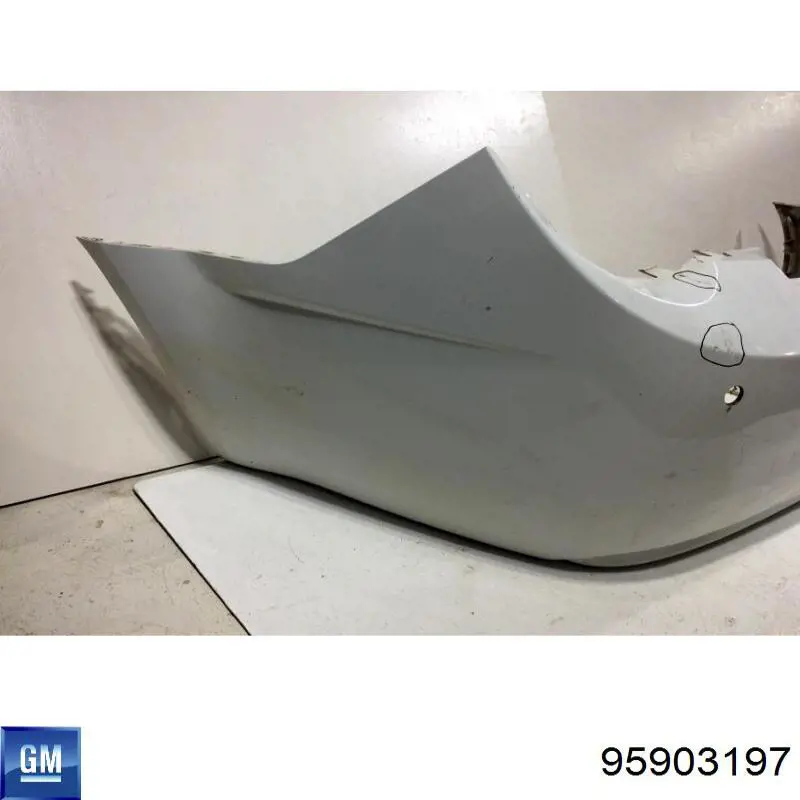 Купить 95903197 General Motors Задний бампер
