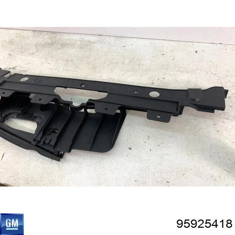 Кронштейн решетки радиатора General Motors 95925418 цена, от 16.93 USD