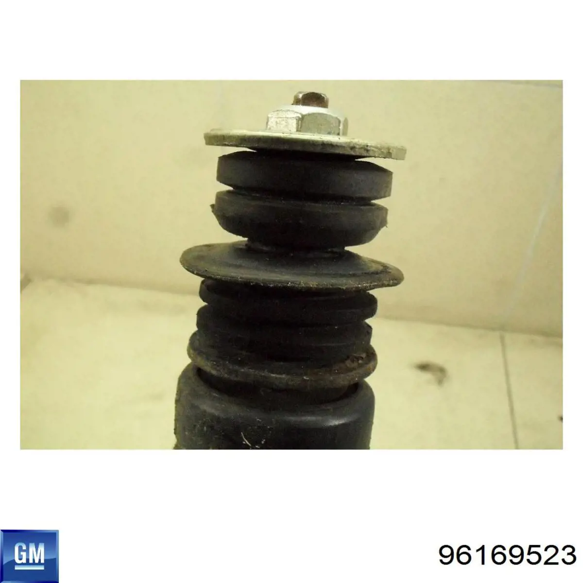 Стойка амортизатора задняя General Motors 96169523 цена, от 11.33 USD