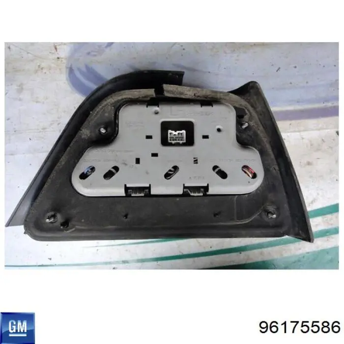 Задняя левая фара General Motors 96175586 цена, от 10.02 USD
