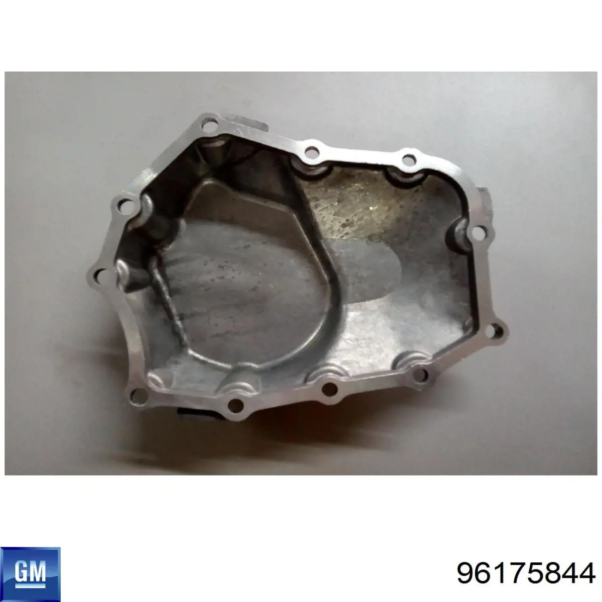Крышка коробки передач задняя General Motors 96175844 цена, от 12.95 USD