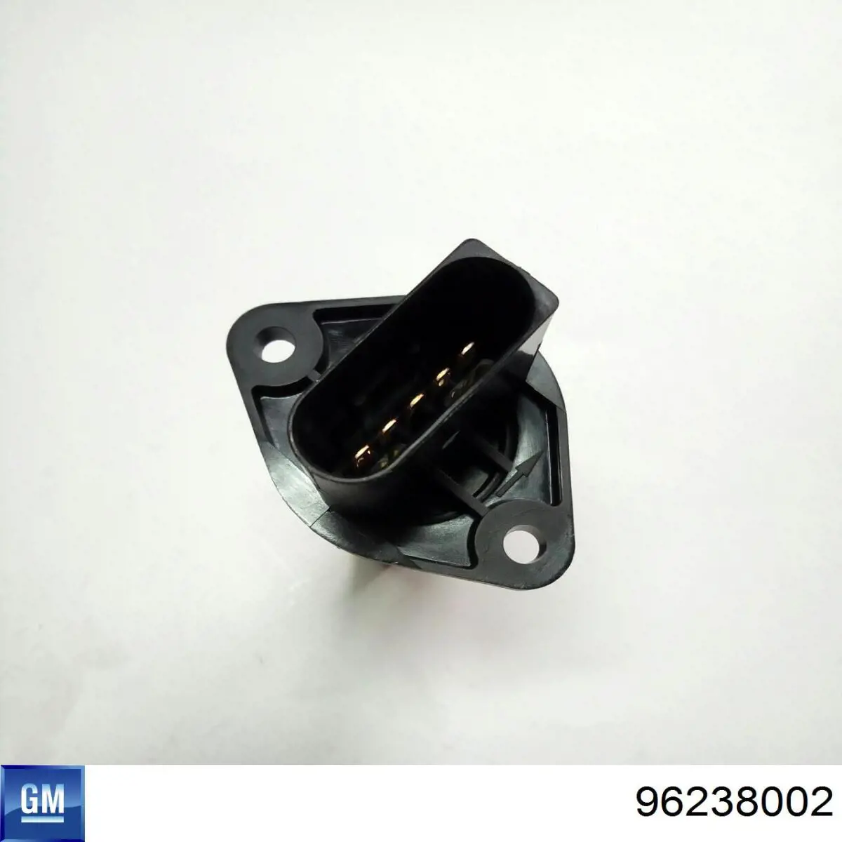 96238002 General Motors Патрубок воздушный, выход воздушного фильтра