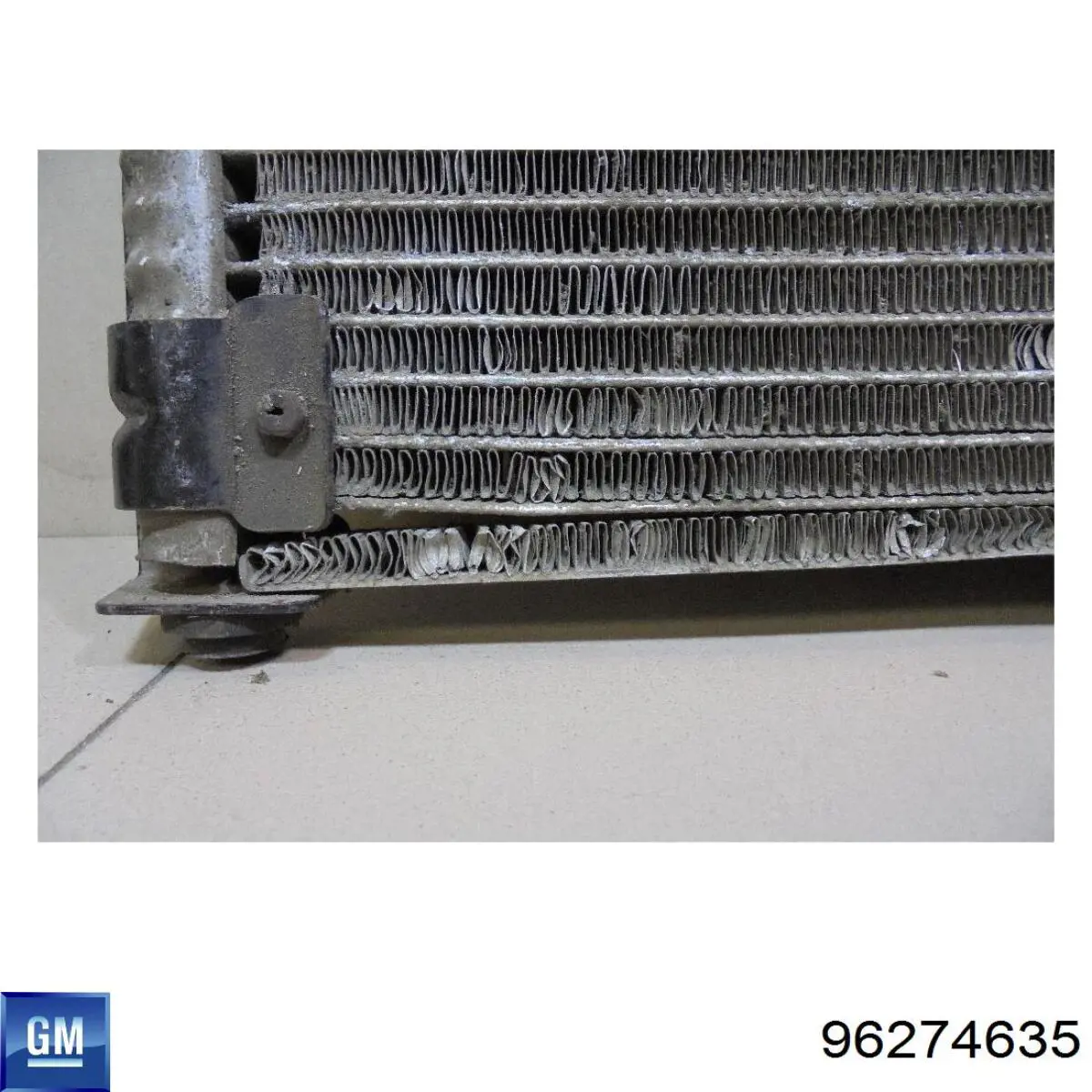 Радиатор охлаждения кондиционера General Motors 96274635