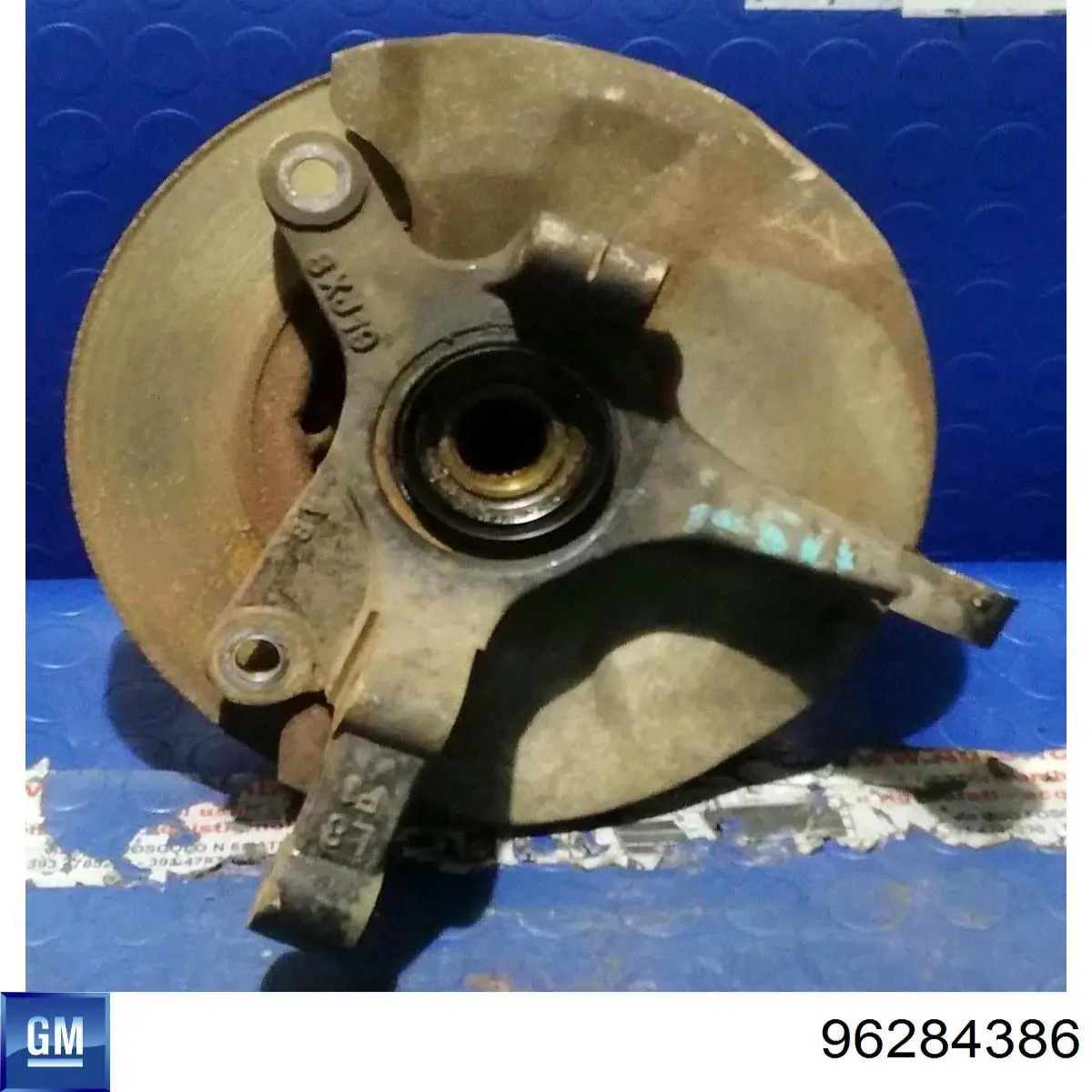 Цапфа (поворотный кулак) передний левый General Motors 96284386 цена, от 21.39 USD