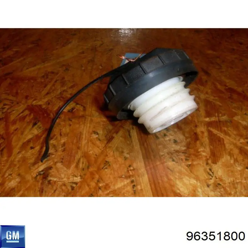  Крышка бензобака Chevrolet Evanda 