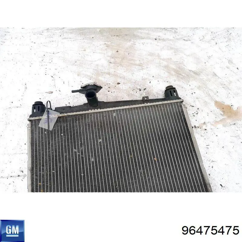 Радиатор 96475475 General Motors