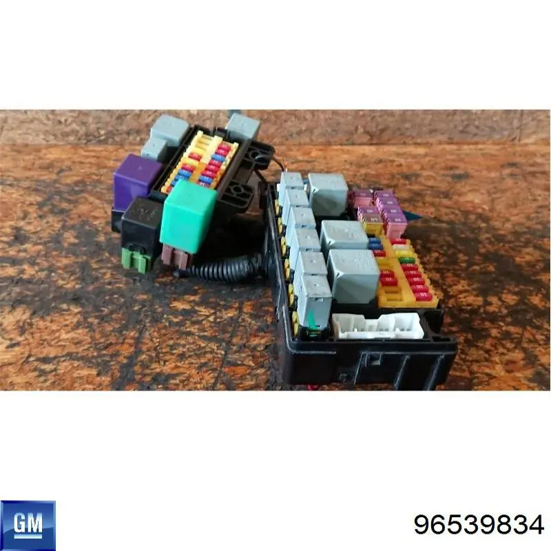 Коробка предохранителей General Motors 96539834 цена, от 19.21 USD