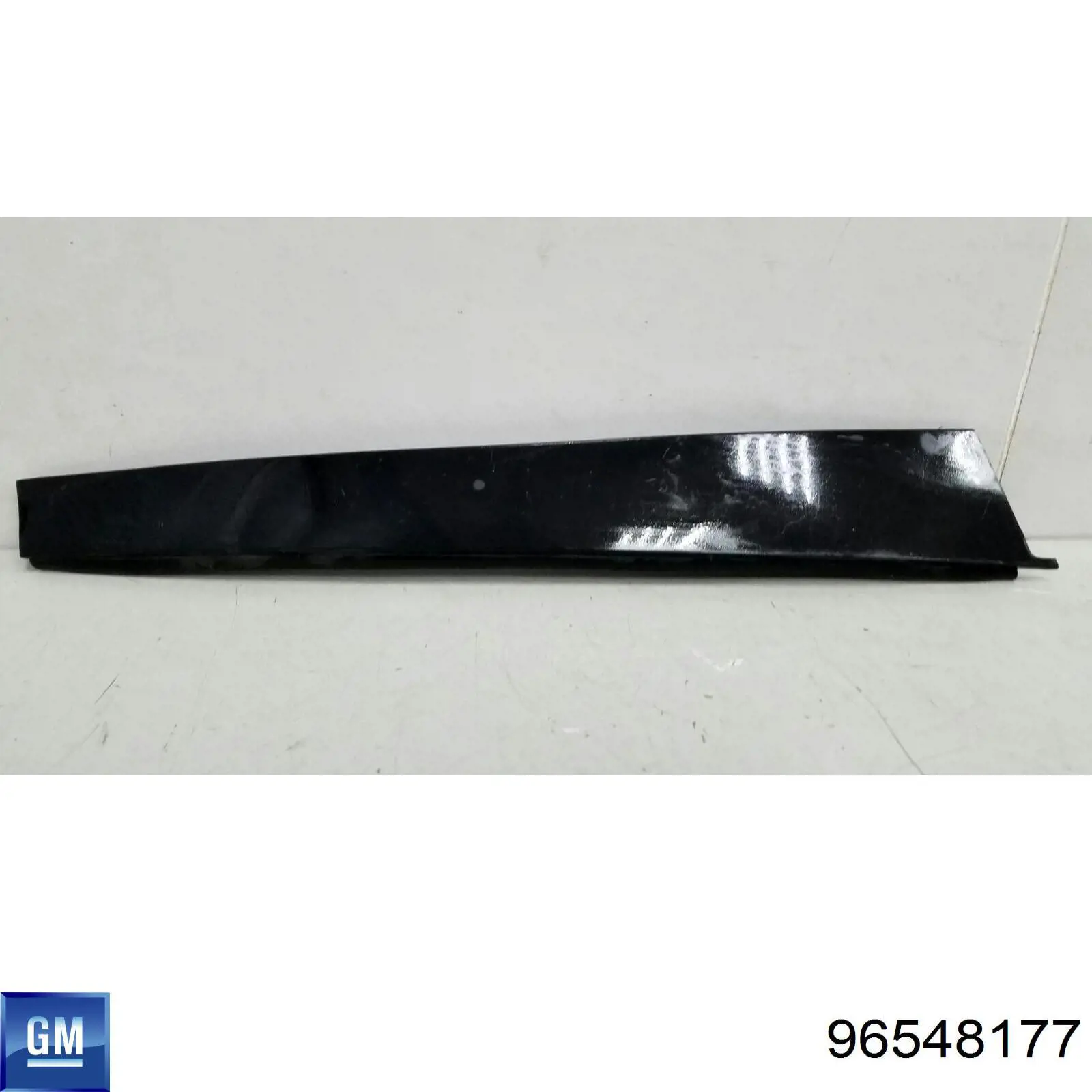 Накладка двери задней левой вертикальная General Motors 96548177 цена, от 31.41 USD
