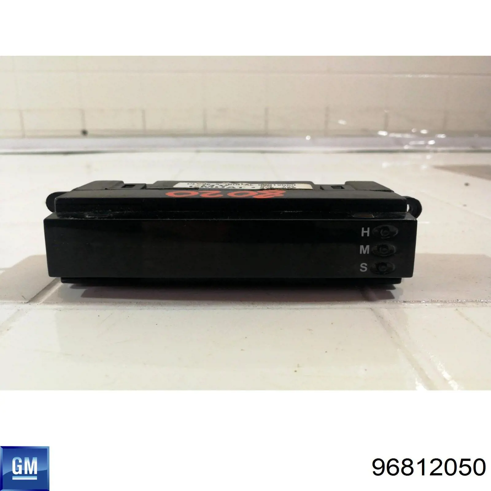 Часы General Motors 96812050 цена, от 54.84 USD