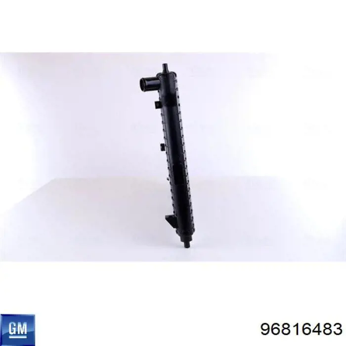 Радіатор охолодження двигуна 96816483 General Motors