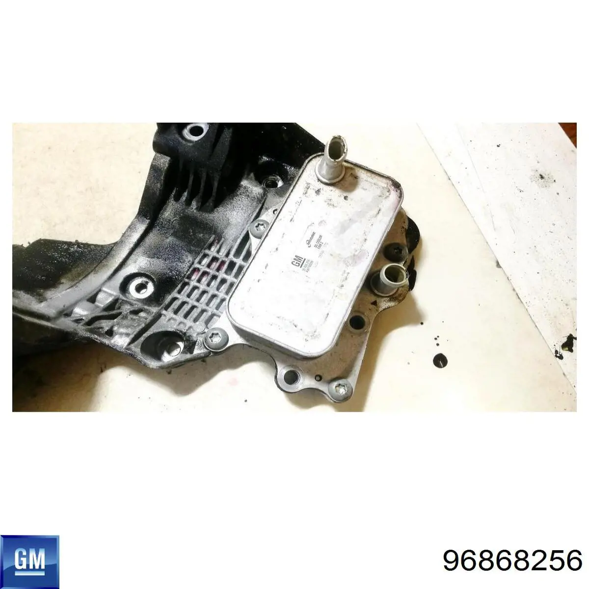 Купить 96868256 General Motors Радиатор масляный (холодильник), под фильтром