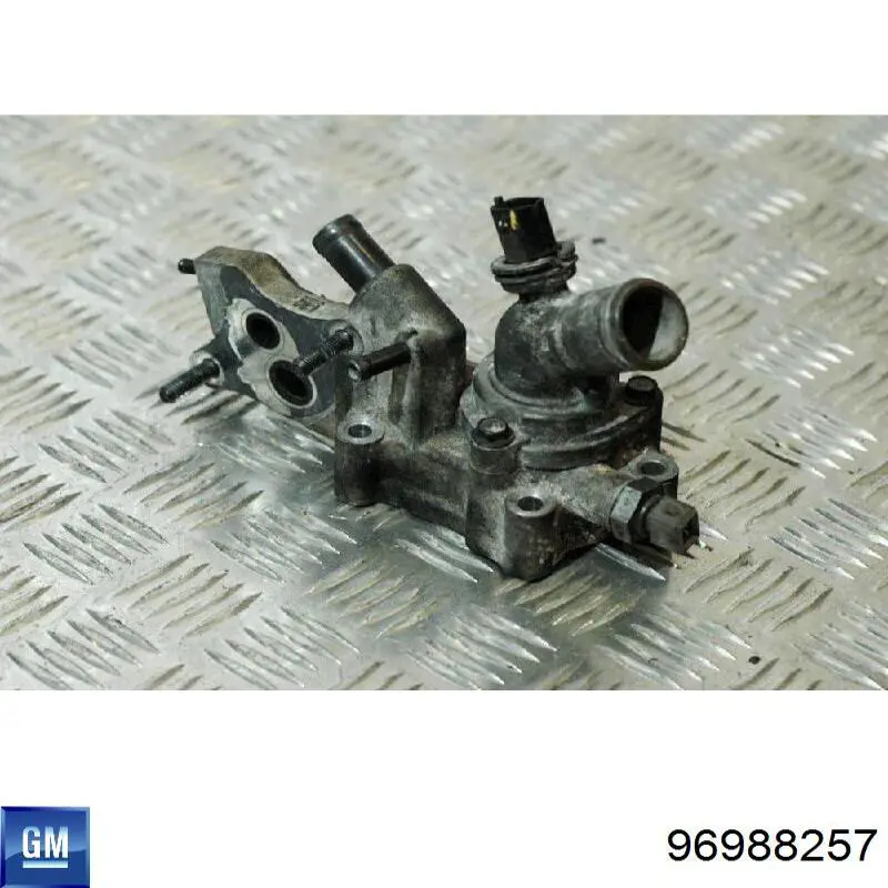 Кожух термостата General Motors 96988257 цена, от 31.07 USD