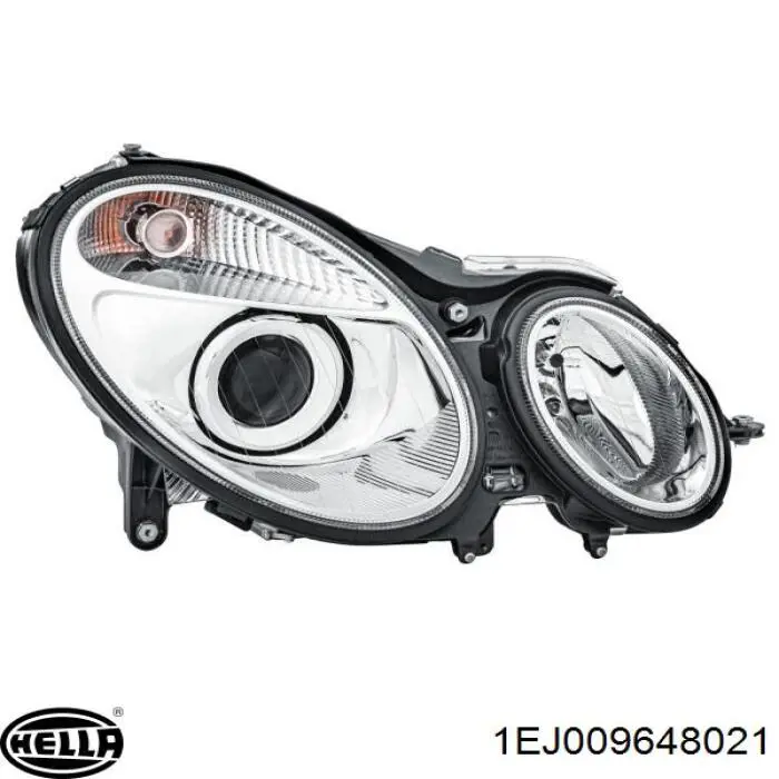 Фара правая VAG 8P0941004BL