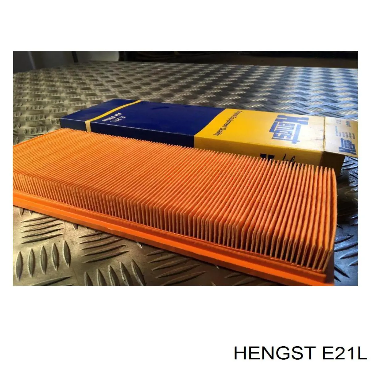 Воздушный фильтр E21L Hengst