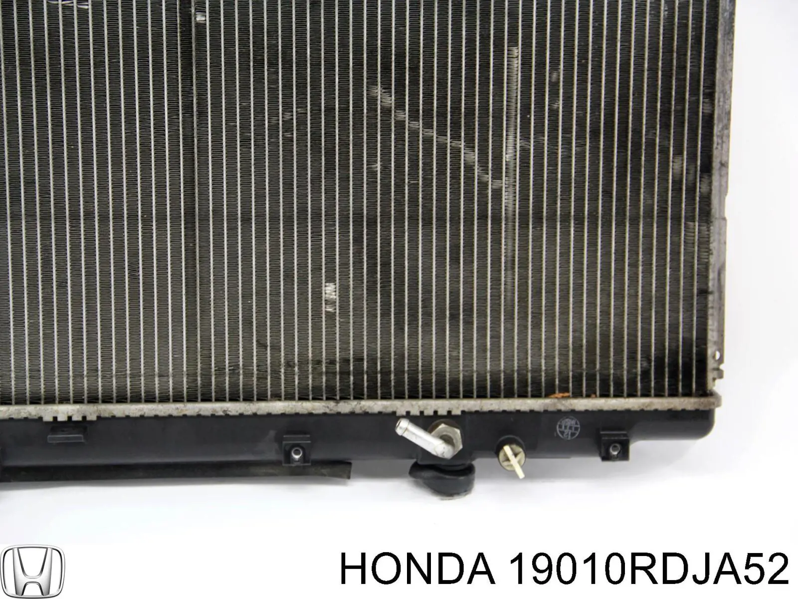 Радиатор охлаждения двигателя на Acura MDX  YD1