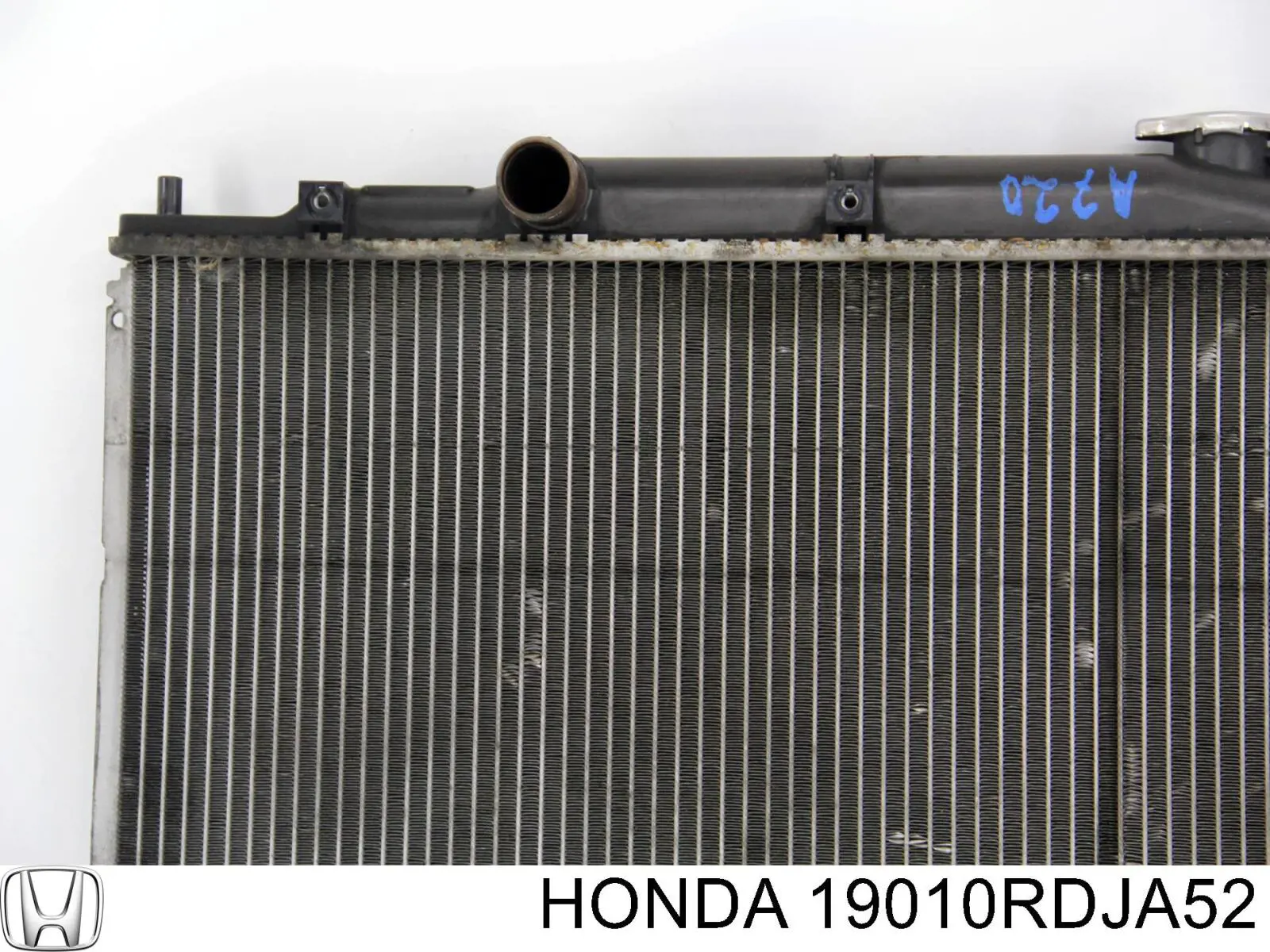 Radiador refrigeración del motor 19010RDJA52 Honda/Acura