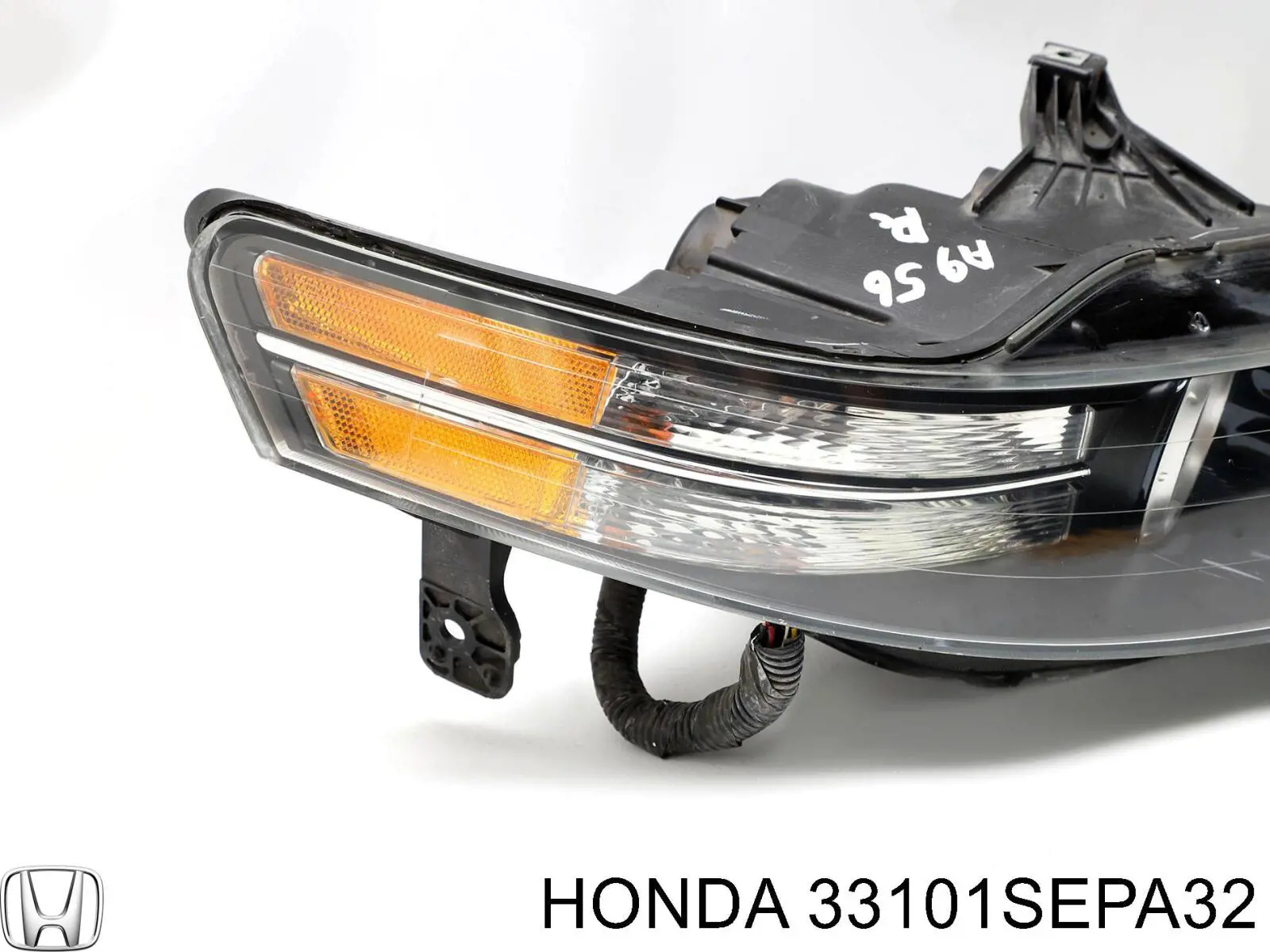 33101SEPA32 Honda фара правая