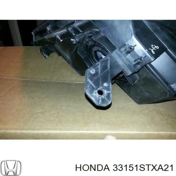 33151STXA21 Honda фара левая