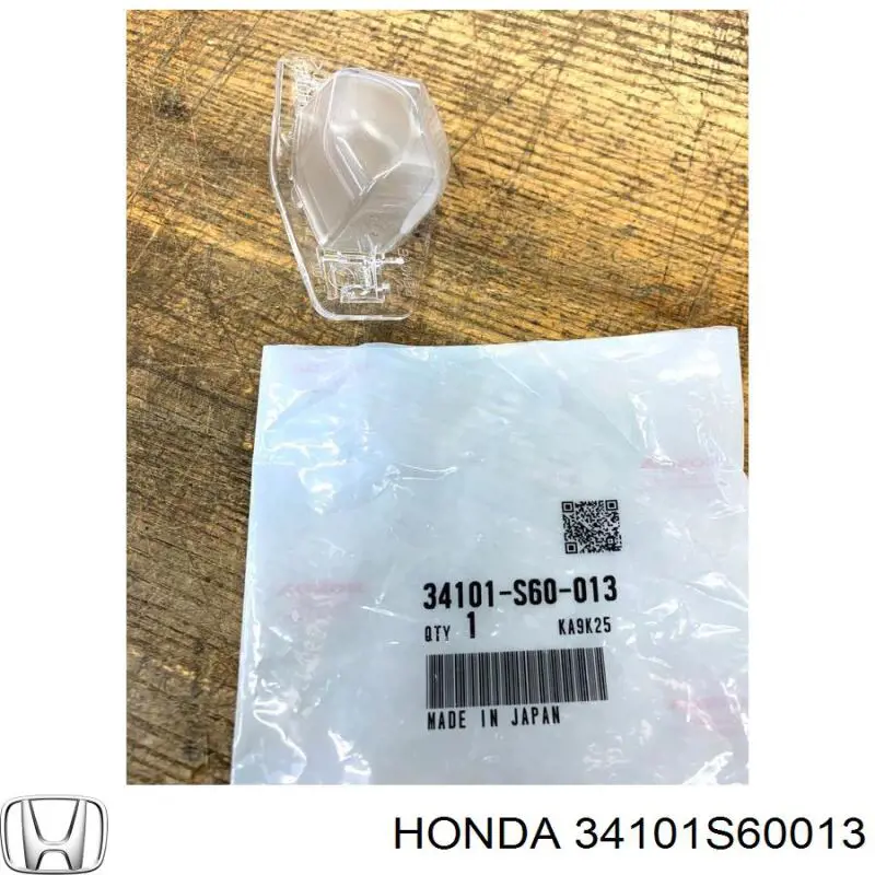 Фонарь подсветки заднего номерного знака на Honda CR-V RE