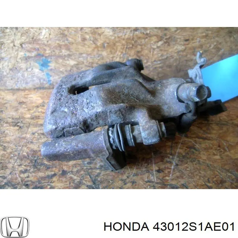 Задний правый суппорт Honda 43012S1AE01